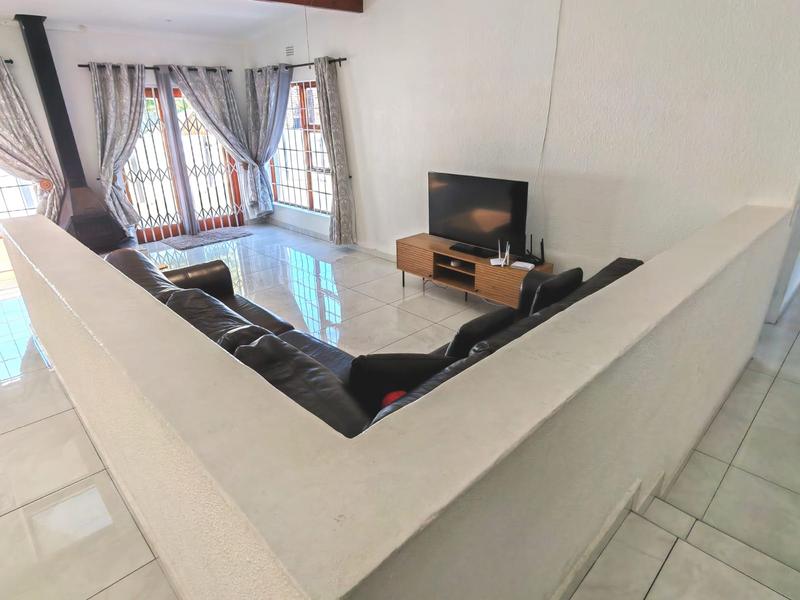 5 Bedroom Property for Sale in Welgelegen Western Cape